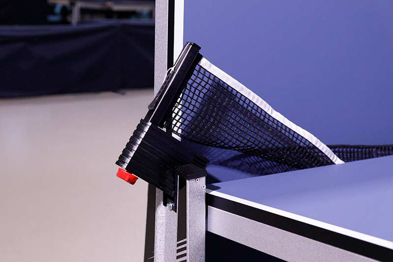 Retractable net on the Cornilleau Competition 640 ITTF table tennis table